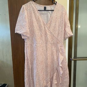 Light pink/beige ruffled dress with short sleeves. Purchased from Shein, size XL